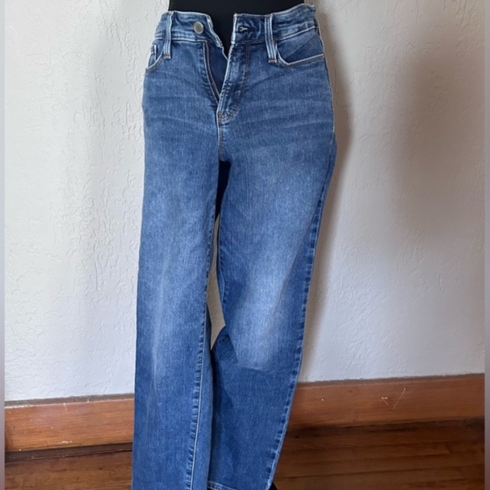 Athleta Sculptek Straight Leg Jeans
